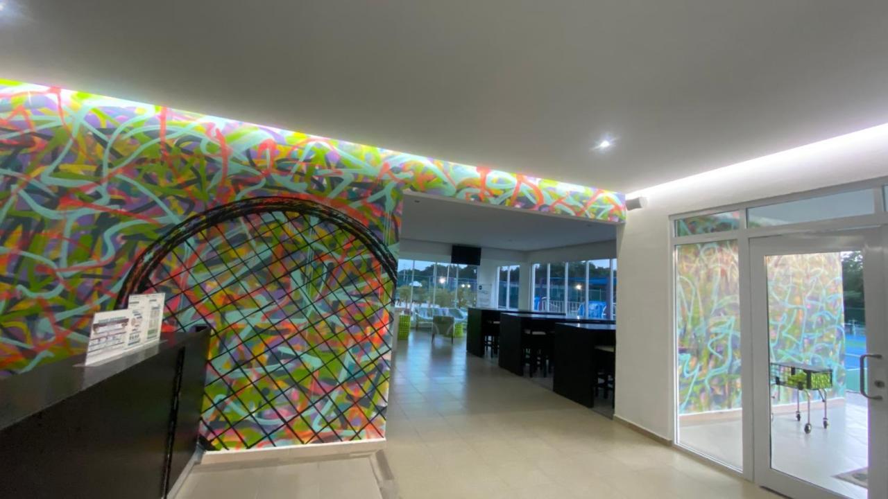 Cancun Tennis Inn แคนคูน ภายนอก รูปภาพ
