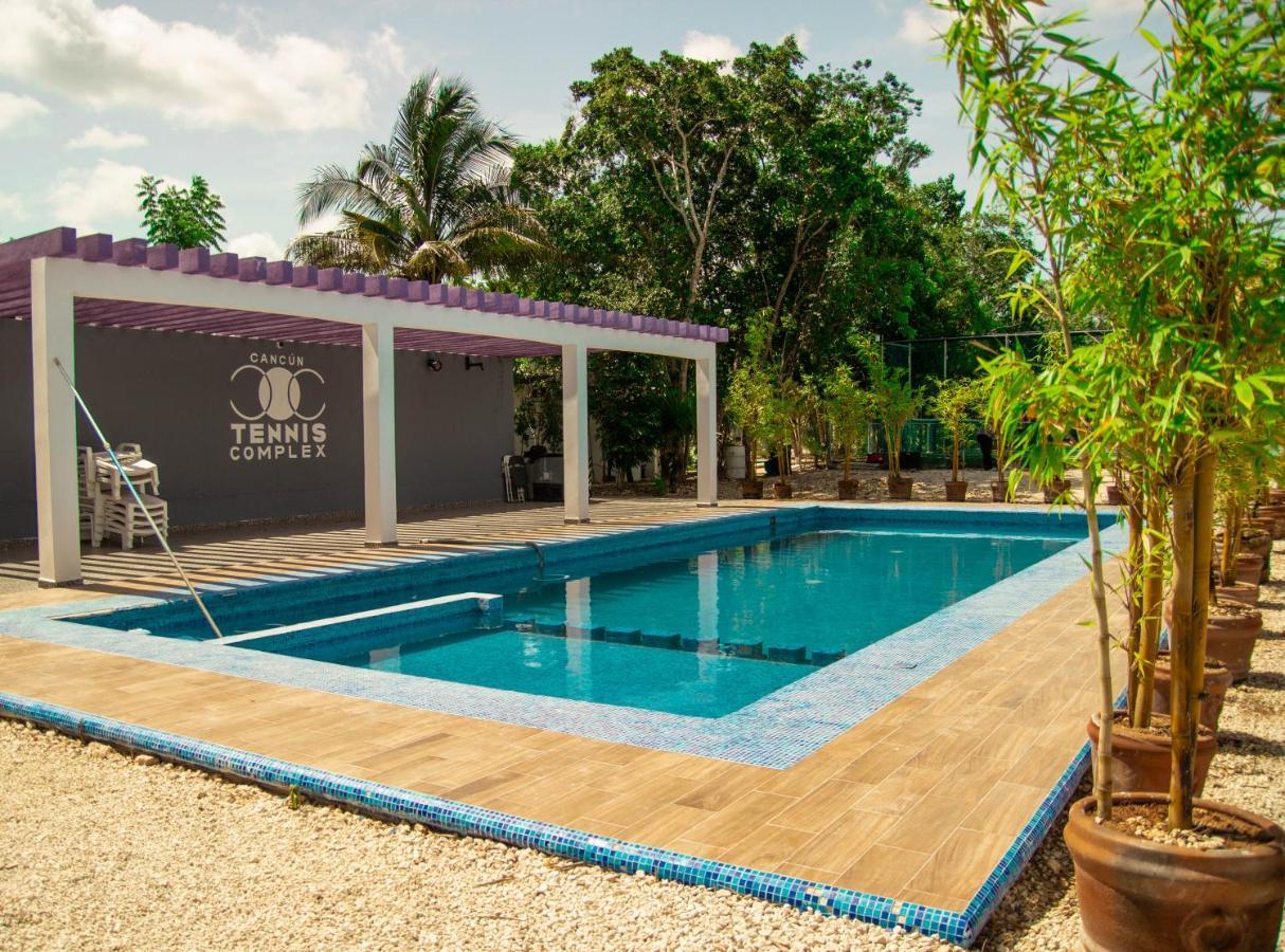 Cancun Tennis Inn แคนคูน ภายนอก รูปภาพ